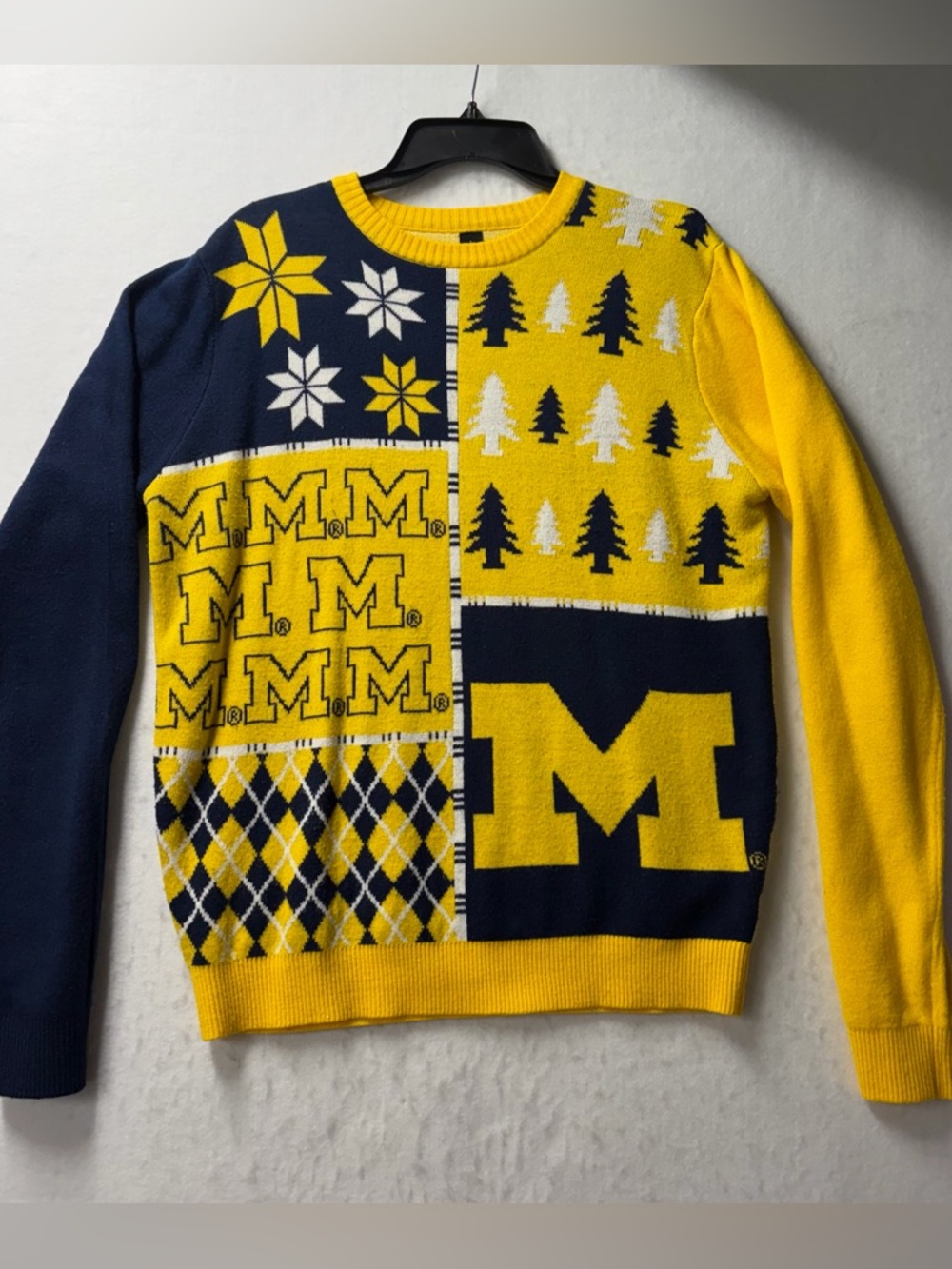 University of Michigan Wolverines Holiday Christmas Sweater Adult Size Large